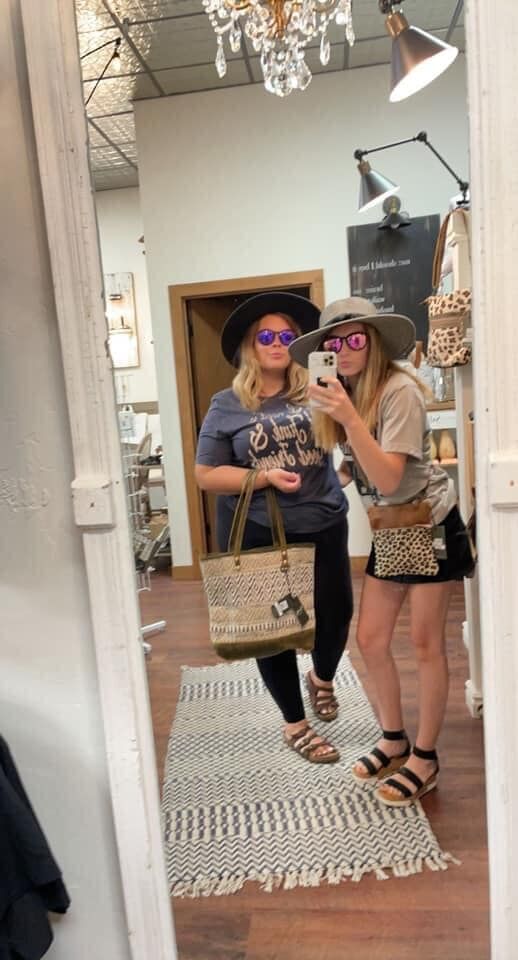 Chic Tique-3.jpg
